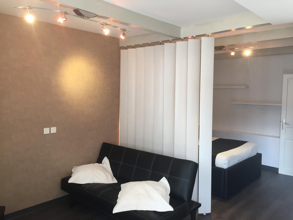 ריביווילה Hotel Restaurant 3 Chateaux מראה חיצוני תמונה