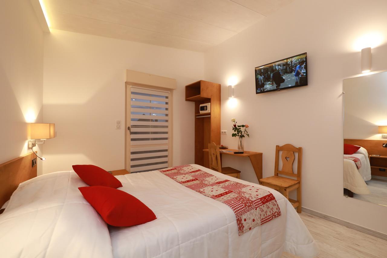 ריביווילה Hotel Restaurant 3 Chateaux מראה חיצוני תמונה